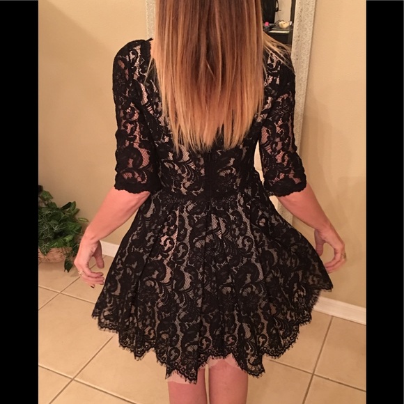 Bebe lace dress - Picture 3 of 5